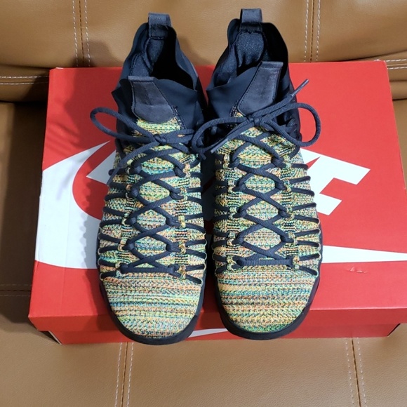 Almost NEW 10.5 Nike Kevin Durant - Picture 3 of 4